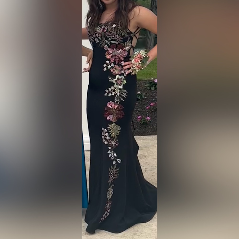 Black Floral Size 10 prom dress Faviana Glamour